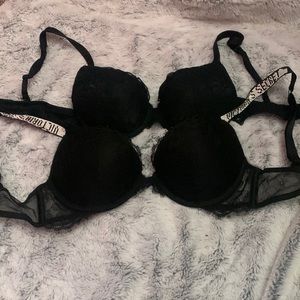 Two black 34b bras Victoria Secret/La senza
